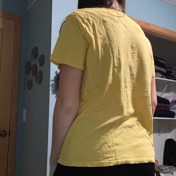 Yellow graphic tee - Picture 4 of 4